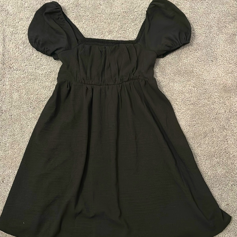 - Black dress size small worn once
